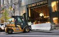 Tổng thống đắc cử Donald Trump sẽ bán hết cổ phần trong các công ty