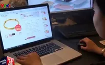 Người dân Trung Quốc nghiện mua sắm qua mạng