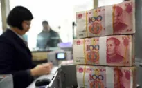 Kinh tế Trung Quốc đối mặt với tín dụng không hiệu quả, nợ công cao