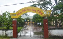 Nghệ An: Phản đối trường lạm thu, phụ huynh cho con nghỉ học