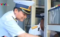 Những người gom nắng gió thành điện trên đảo Trường Sa