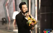 Muôn màu showbiz: Quang Vinh "đãi" fan Hà Nội với loạt hit cũ