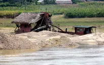 Yên Bái: Tạm ngừng khai thác cát sỏi trên sông Hồng