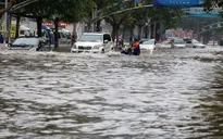 Trung Quốc nâng mức cảnh báo màu da cam với bão Nida