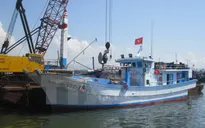 Khan hiếm gỗ, ngư dân chuyển sang đóng tàu cá composite