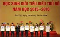 Bí thư Hoàng Trung Hải tuyên dương học sinh giỏi Thủ đô
