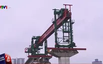 Lao dầm hơn 1.200 tấn tại tuyến đường sắt Cát Linh - Hà Đông