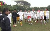Thầy trò HLV Phan Thanh Hùng ngậm ngùi đón Tết xa nhà