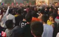 Hỗn loạn tại Lễ hội cướp phết, du khách "chạy mất dép"