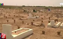 Pakistan: Đào sẵn... 300 ngôi mộ đối phó với nắng nóng