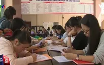 Thiếu chỉ tiêu tuyển sinh ĐH-CĐ: "Nhà giàu" cũng khóc