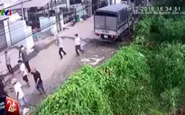 Côn đồ hành hung công nhân ngay giữa TP.HCM