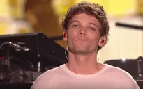 Thành viên One Direction rơi nước mắt ở chung kết The X-Factor