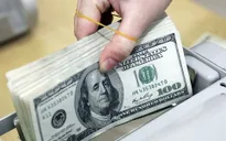 Đã đến lúc nâng lãi suất huy động USD?