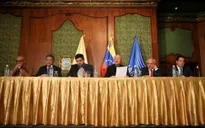 Chính phủ Venezuela và lực lượng đối lập tìm giải pháp hòa bình