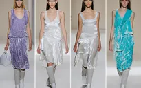 Victoria Beckham ra mắt loạt thiết kế Xuân - Hè đẹp mong manh