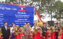 Việt Nam giúp Lào nâng cấp hệ thống y tế