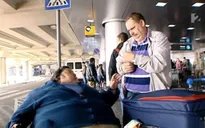 Nỗi khổ của hành khách thừa cân khi đi máy bay
