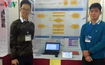 Hai học sinh THPT nghiên cứu hệ thống cảnh báo ùn tắc giao thông