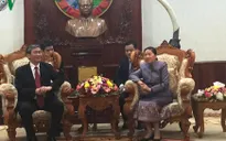 Thường trực Ban Bí thư Đinh Thế Huynh hội kiến Chủ tịch Quốc hội Lào