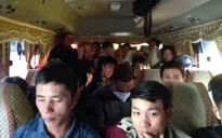 Xe nhồi nhét khách “vô tư” lưu thông