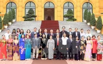 Phó Chủ tịch nước tiếp Ban điều hành Quỹ học bổng Vừ A Dính