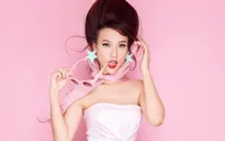 Á hậu Hoàng Oanh sành điệu với gam màu pastel