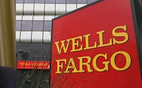 Warren Buffett mất 1,4 tỷ USD vì bê bối của Wells Fargo