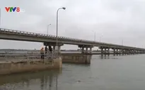 Xả nước sông Hương qua đập Thảo Long để đẩy mặn