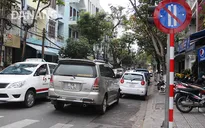 Cấm đỗ xe ngày chẵn, lẻ: Tuyên truyền, nhắc nhở đến hết 31/3