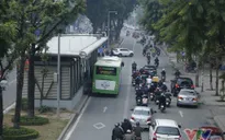 Tăng tần suất xe bus nhanh BRT trong giờ cao điểm