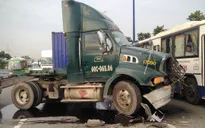 Tai nạn liên hoàn trên Xa lộ Hà Nội (TP.HCM)