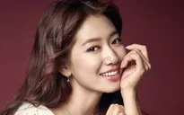 Park Shin Hye đổi nghề làm bác sĩ