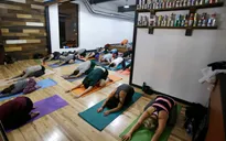 Trào lưu tập Yoga bia tại bang Floria, Mỹ