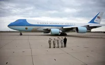 Ông Donald Trump muốn hủy đặt hàng máy bay chở Tổng thống