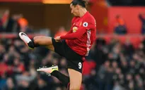 Fan Man Utd phẫn nộ vì tuyệt phẩm của Ibrahimovic bị trọng tài "đánh cắp"