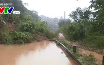 Quảng Trị: Nhiều vùng vẫn bị chia cắt do ngập nước, sạt lở