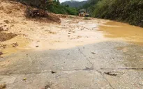 Nhiều vùng tại Hà Tĩnh tan hoang do mưa lũ