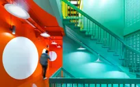Ấn tượng hostel rực rỡ như thế giới hoạt hình ở Thái Lan
