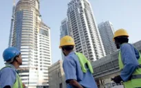 Qatar ban hành luật bảo vệ lao động nước ngoài