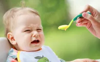 Dấu hiệu cảnh báo trẻ biếng ăn