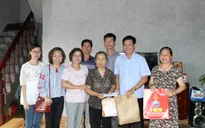 Đài THVN thăm và tặng quà các Mẹ Việt Nam anh hùng