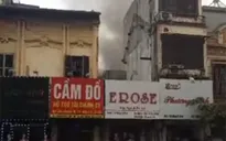 Cháy lớn trong ngõ tại phố Bạch Mai