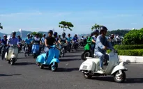 Diễu hành ô tô và mô tô cổ chào mừng Festival biển Nha Trang