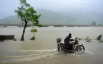 Mưa lớn tại Trung Quốc, 48.000 người phải sơ tán