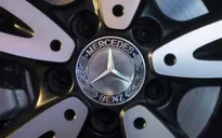 Mercedes-Benz trở thành nhà sản xuất xe hơi hạng sang hàng đầu thế giới