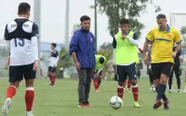 Buổi huấn luyện của Ryan Giggs và Paul Scholes cho các cầu thủ PVF