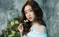 Hoa hậu Mỹ Linh mong manh tựa sương khói