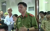 Đại úy công an say mê mang tiếng hát đến với bệnh nhân
