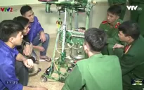 Tân binh trong màu áo lính tham gia sân chơi Robocon Việt Nam 2017